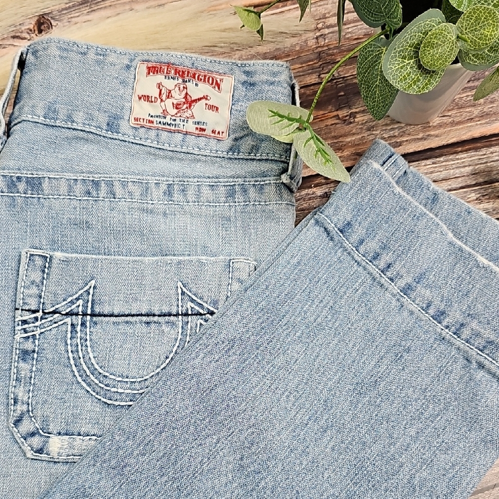 NEW TRUE RELIGION SAMMY BIG T WORLD TOUR LOW-RISE DISTRESSED CROPPED JEANS
